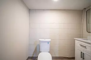 1137 S 107th St, West Allis, WI 53214 - Photo 17