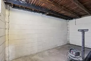 817 E Otjen St, Milwaukee, WI 53207 - Photo 21