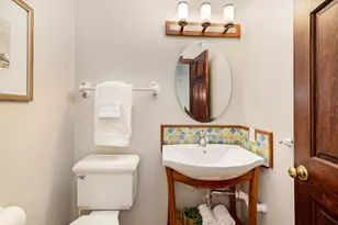 12044 N Maryhill Ct, Mequon, WI 53092 - Photo 9