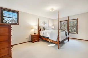 12044 N Maryhill Ct, Mequon, WI 53092 - Photo 11