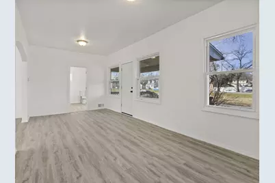 4860 N 20th St, Milwaukee, WI 53209 - Photo 9