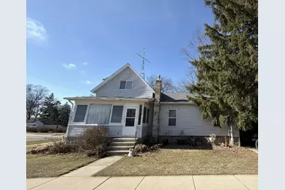 302 N Church St St, Elkhorn, WI 53121 - Photo 1