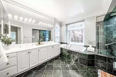 630  Park Cir, Elm Grove, WI 53122 - Photo 11