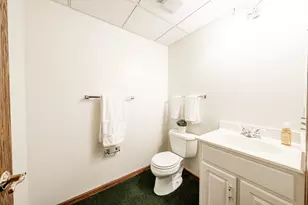 630 Park Cir, Elm Grove, WI 53122 - Photo 31