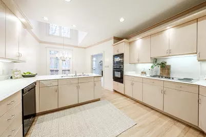 630  Park Cir, Elm Grove, WI 53122 - Photo 3