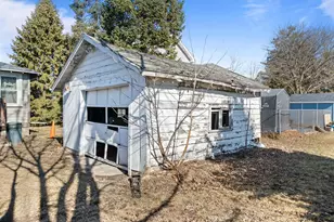 930 E Wisconsin St, Delavan, WI 53115 - Photo 5