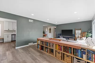 N77W14914  Menomonee Manor Dr, Menomonee Falls, WI 53051 - Photo 17