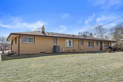 N77W14914  Menomonee Manor Dr, Menomonee Falls, WI 53051 - Photo 35