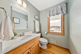 W239S6002 Chinook Ct, Waukesha, WI 53189 - Photo 13