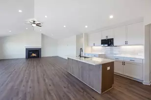 1364 Periwinkle Pass, Oconomowoc, WI 53066 - Photo 11