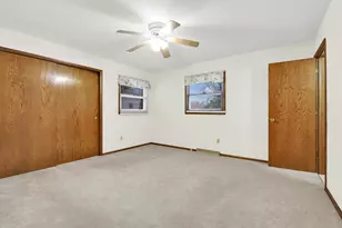 1621 Woodridge Rd, West Bend, WI 53095 - Photo 9