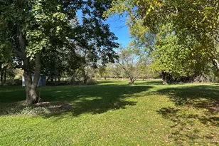 N35W28682 Old North Shore Dr, Delafield, WI 53072 - Photo 5