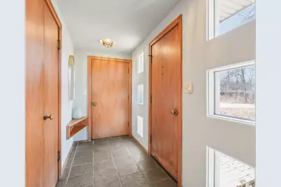 1009  Spring Valley Rd, Burlington, WI 53105 - Photo 3