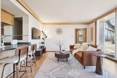 1009  Spring Valley Rd, Burlington, WI 53105 - Photo 5