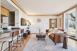 1009 Spring Valley Rd, Burlington, WI 53105 - Photo 5