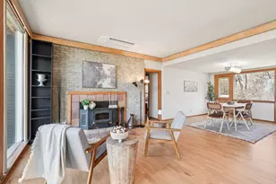 1009 Spring Valley Rd, Burlington, WI 53105 - Photo 9