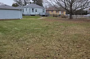 520 4 Mile Rd, Racine, WI 53402 - Photo 3