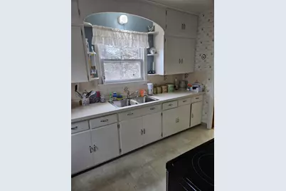 520  4 Mile Rd, Racine, WI 53402 - Photo 9