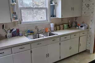 520 4 Mile Rd, Racine, WI 53402 - Photo 9