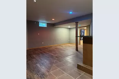 3231 E Lindy Ln, Oak Creek, WI 53154 - Photo 11