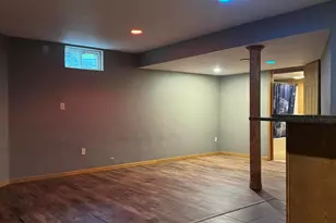 3231 E Lindy Ln, Oak Creek, WI 53154 - Photo 11