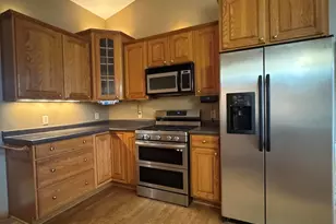 3231 E Lindy Ln, Oak Creek, WI 53154 - Photo 3