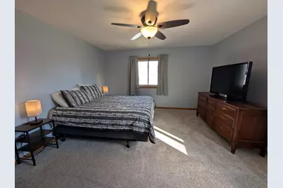 719  Lynne Dr, Waukesha, WI 53186 - Photo 19
