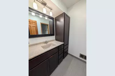 719  Lynne Dr, Waukesha, WI 53186 - Photo 33