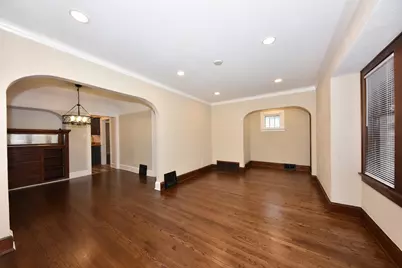 2411 N 54th St, Milwaukee, WI 53210 - Photo 7