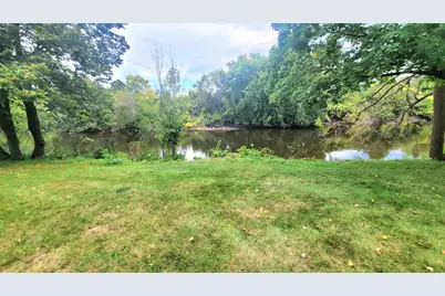 4050 W Rivers Edge Cir #20, Brown Deer, WI 53209 - Photo 15