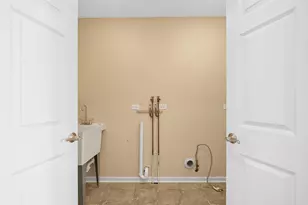 821 Wisconsin St, Lake Geneva, WI 53147 - Photo 23