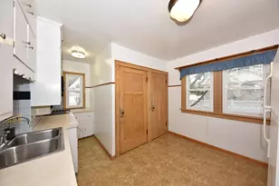 1320 Manitowoc Ave, South Milwaukee, WI 53172 - Photo 19