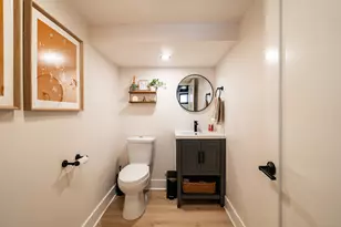 1434 N 66th St, Wauwatosa, WI 53213 - Photo 55