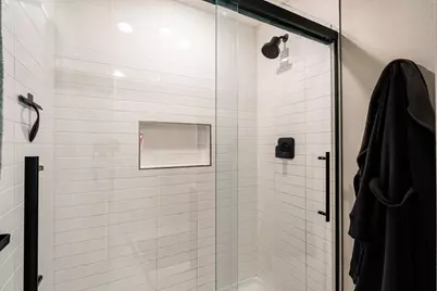 1434 N 66th St, Wauwatosa, WI 53213 - Photo 31