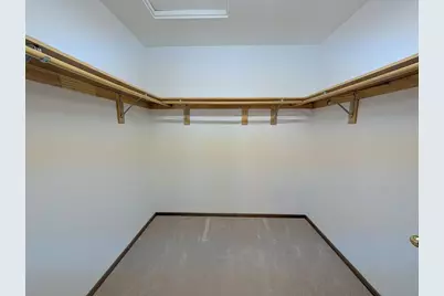 1001  Spring Waters Dr, Oconomowoc, WI 53066 - Photo 9