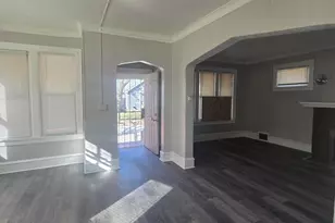 2548 N 18th St, Milwaukee, WI 53206 - Photo 3