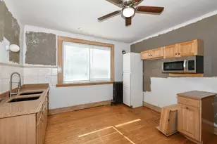 2316 N Grant Blvd, Milwaukee, WI 53210 - Photo 13