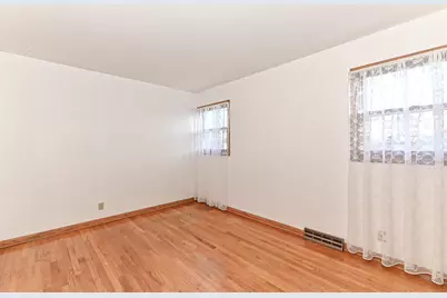 3824 S 75th St #3826, Milwaukee, WI 53220 - Photo 9