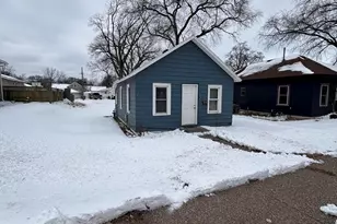 825 George St, La Crosse, WI 54603 - Photo 1