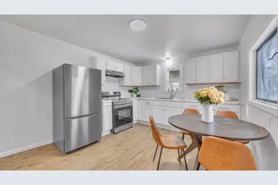 1118 S 13th St, Sheboygan, WI 53081 - Photo 9