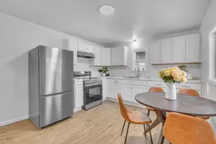 1118 S 13th St, Sheboygan, WI 53081 - Photo 9