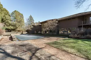 8263 N River Rd, River Hills, WI 53217 - Photo 37