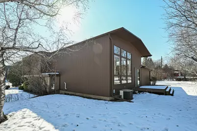 9001 N King Rd, Bayside, WI 53217 - Photo 37