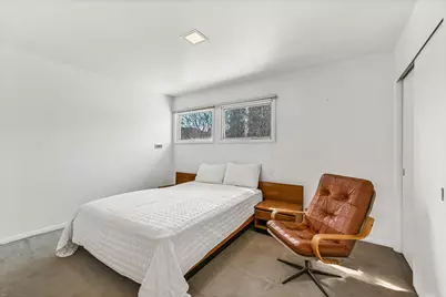 9001 N King Rd, Bayside, WI 53217 - Photo 21