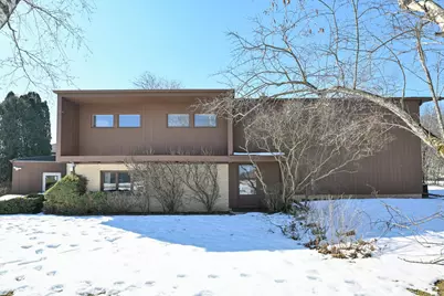 9001 N King Rd, Bayside, WI 53217 - Photo 7