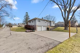 W189S7603 Circle Dr, Muskego, WI 53150 - Photo 21