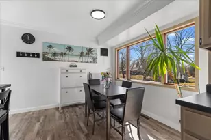 W189S7603 Circle Dr, Muskego, WI 53150 - Photo 9