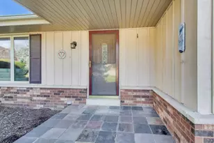 5711 Alta Loma Ct, Racine, WI 53403 - Photo 5