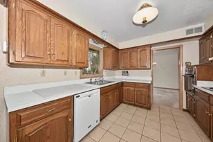 4260 N 163rd St, Brookfield, WI 53005 - Photo 15