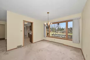 4260 N 163rd St, Brookfield, WI 53005 - Photo 9